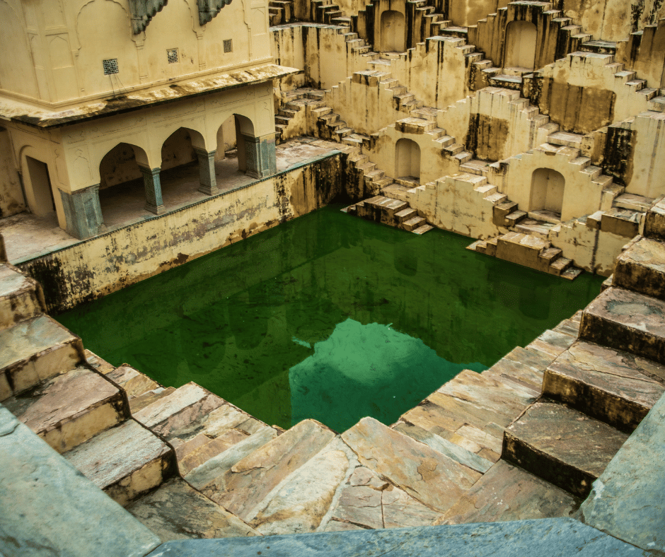 Panna Meena ka Kund